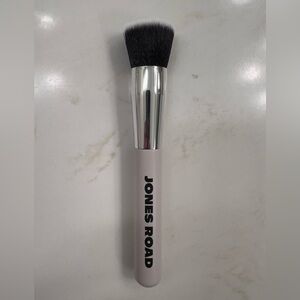 Jones Road The Daily Brush